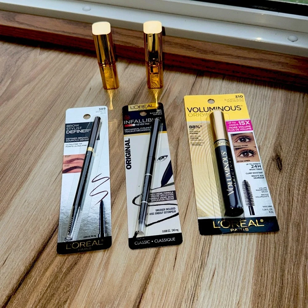 L’ORÉAL BUNDLE ( 2 lipsticks , brow definer, eyeliner and mascara) NEW